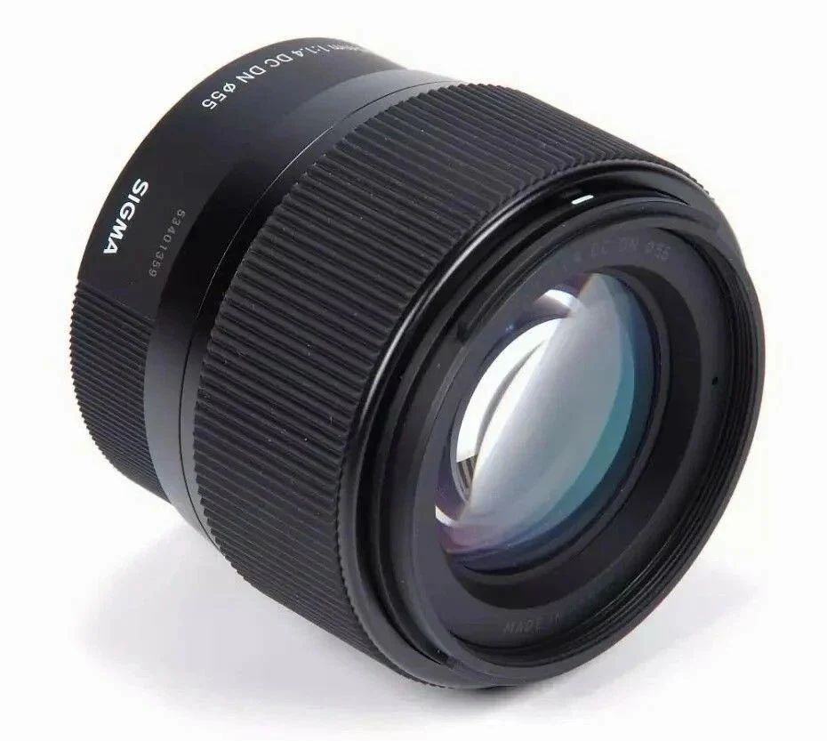 Sigma 56mm F/1.4 DC DN Lens (Canon RF Mount)