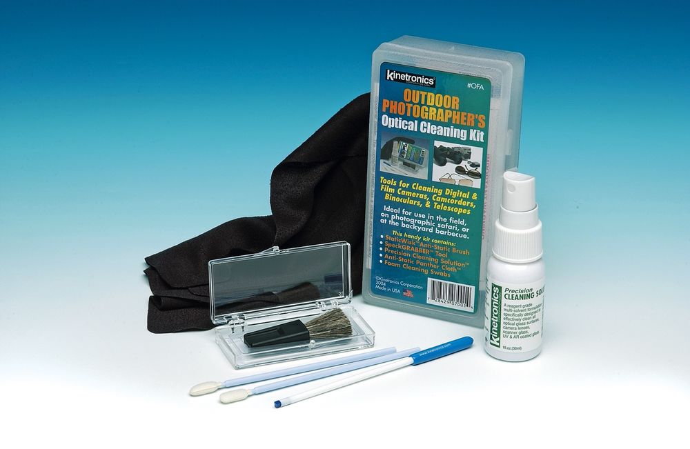 Kaiser Kinetronics Outdoor Photographer’s Optical Cleaning Kit